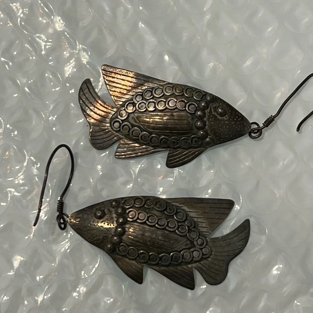 Artistic Fish-Shaped Earrings 925